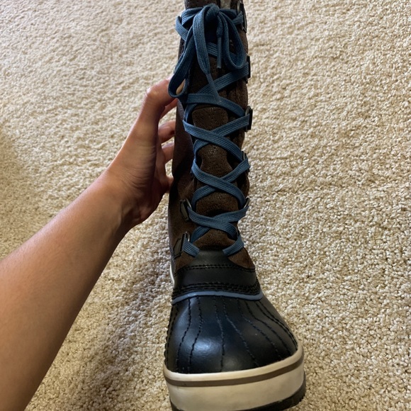 Sorel Tivoli High Winter Boots - Picture 3 of 4